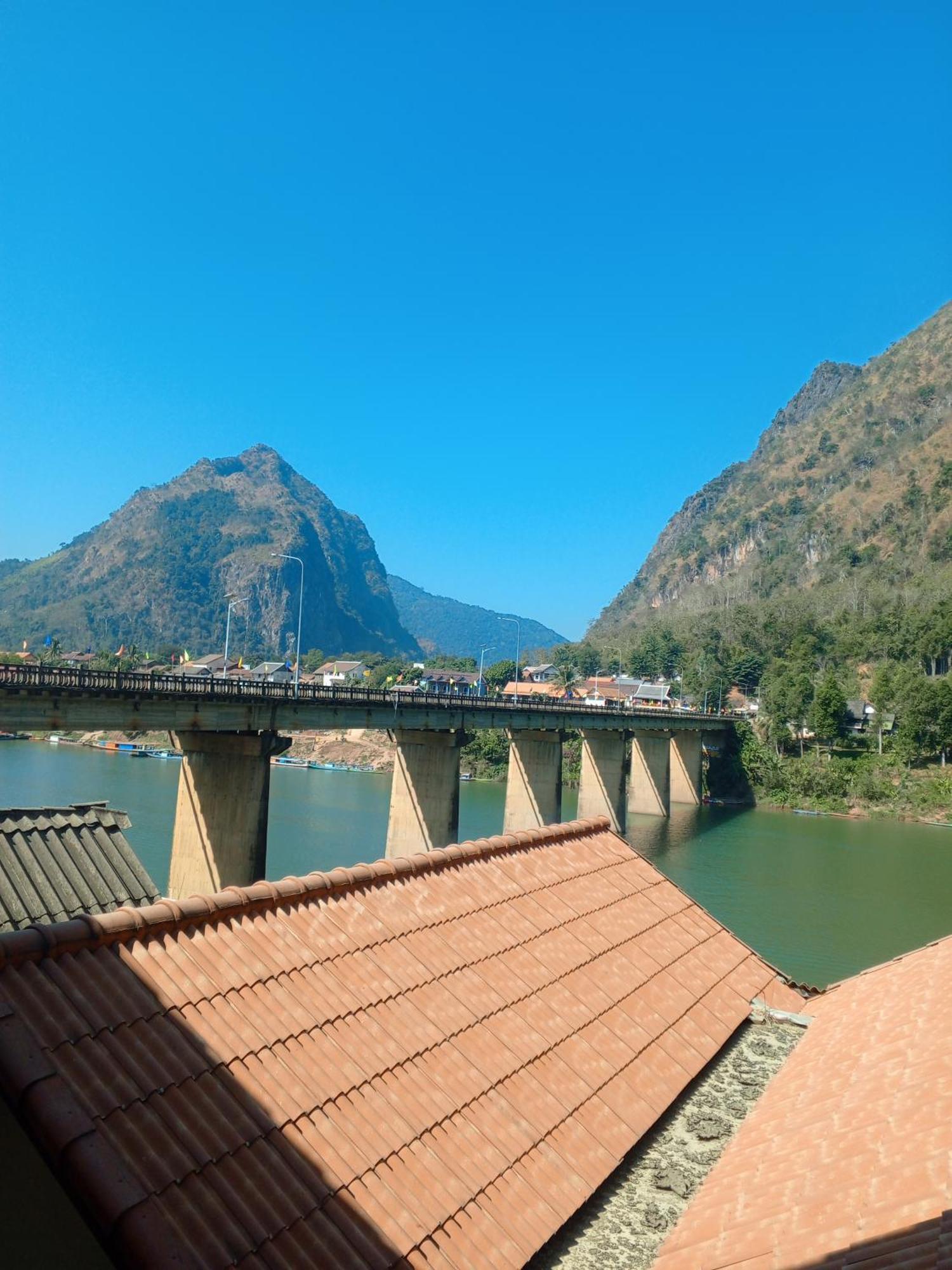 Cam U View Bungalow Hotel Nongkhiaw Kültér fotó